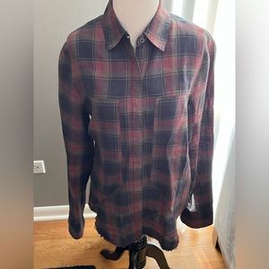 Black/red linen plaid shirt by r+a. Size xs.
